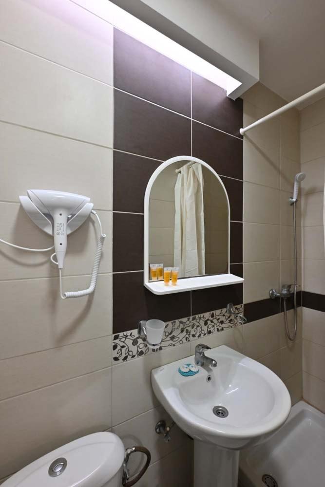 Hotel Tiski Cvet Novi Becej Экстерьер фото