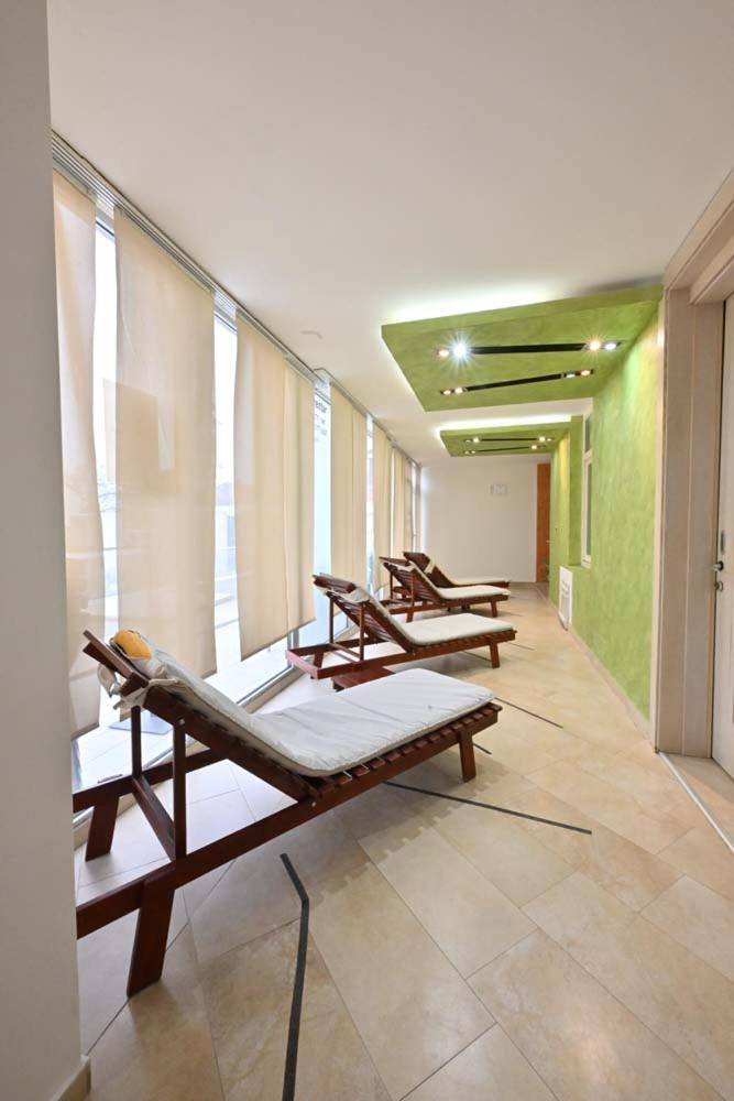 Hotel Tiski Cvet Novi Becej Экстерьер фото