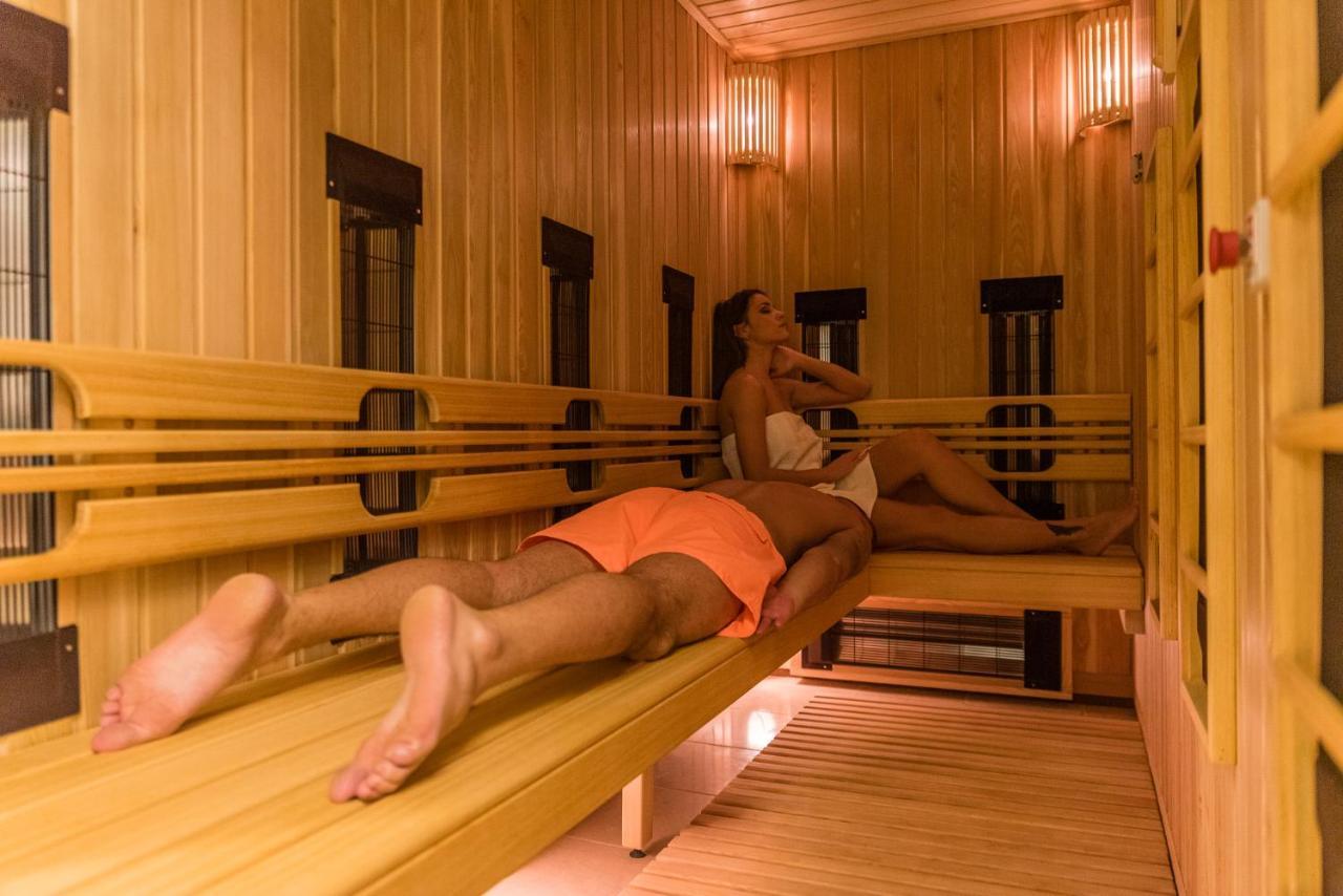 Hotel Tiski Cvet Novi Becej Экстерьер фото